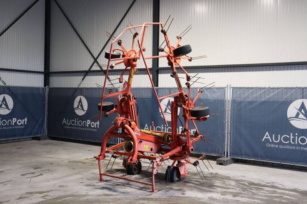 Schwader του τύπου Kuhn GF6401MH, Gebrauchtmaschine σε Antwerpen (Φωτογραφία 3)