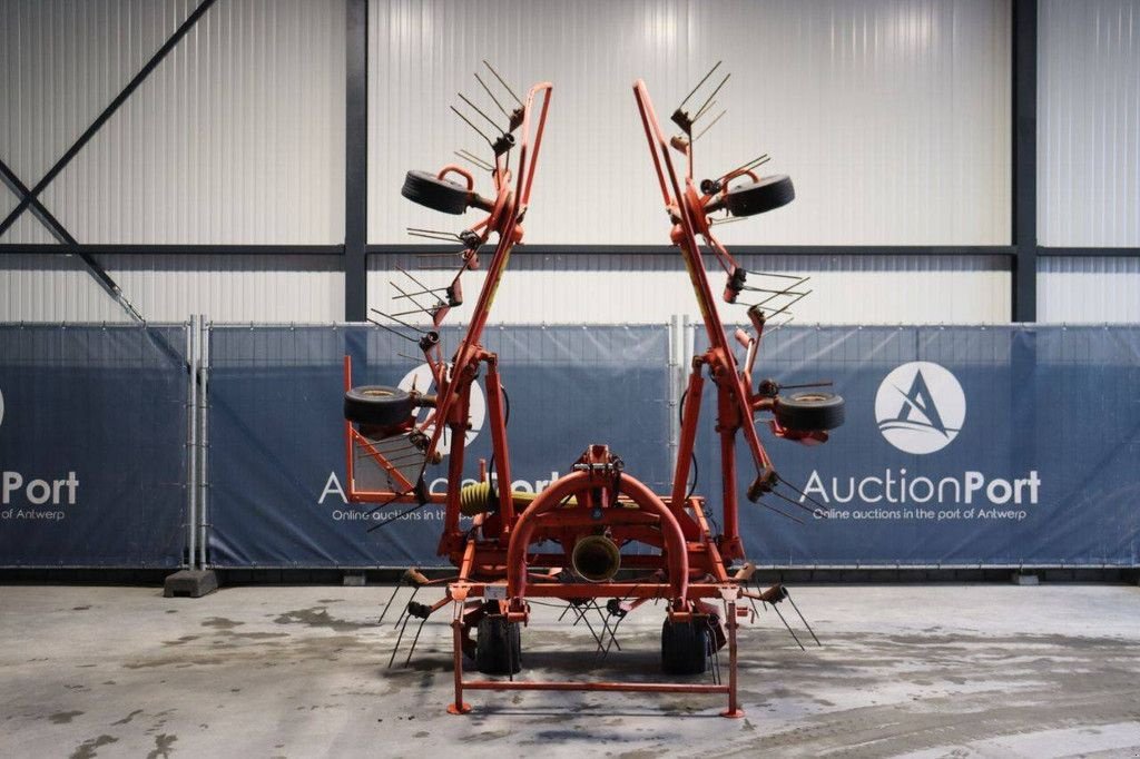 Schwader του τύπου Kuhn GF6401MH, Gebrauchtmaschine σε Antwerpen (Φωτογραφία 2)