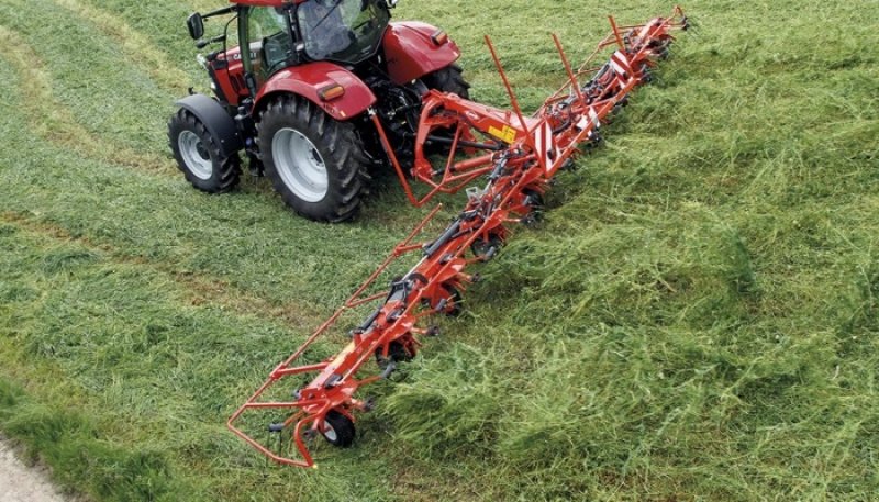 Schwader del tipo Kuhn GF8703 NY MODEL, Gebrauchtmaschine In Løgstør (Immagine 1)