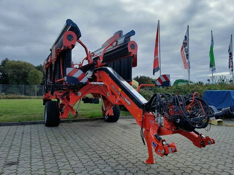 Schwader del tipo Kuhn Merge Maxx 1090, Neumaschine In Gülzow-Prüzen OT Mühlengeez (Immagine 2)