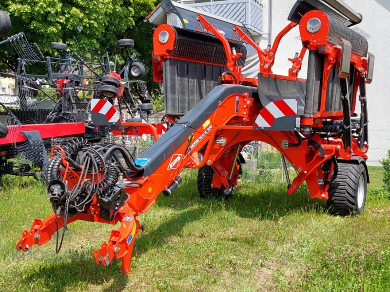 Schwader des Typs Kuhn Merge Maxx 760, Gebrauchtmaschine in Wangen (Bild 2)