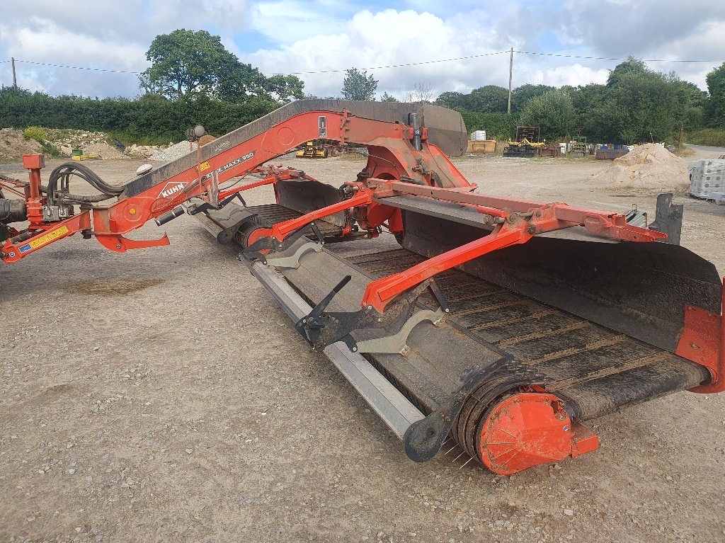 Schwader typu Kuhn MERGE MAXX 950, Gebrauchtmaschine v VALOGNES (Obrázek 2)