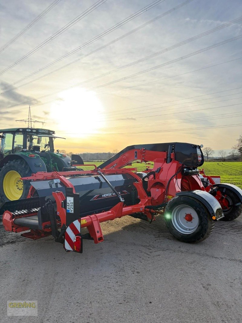 Schwader typu Kuhn Merge Maxx 950, Gebrauchtmaschine v Ort - Kunde (Obrázok 6)
