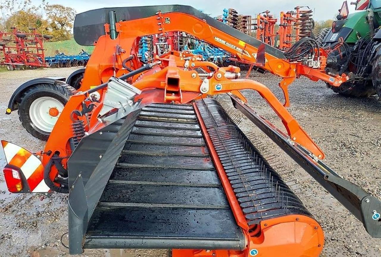 Schwader του τύπου Kuhn Merge Maxx 950, Gebrauchtmaschine σε Pragsdorf (Φωτογραφία 9)