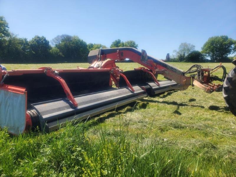 Schwader des Typs Kuhn MERGEMAXX1090, Gebrauchtmaschine in BRAY en Val (Bild 2)