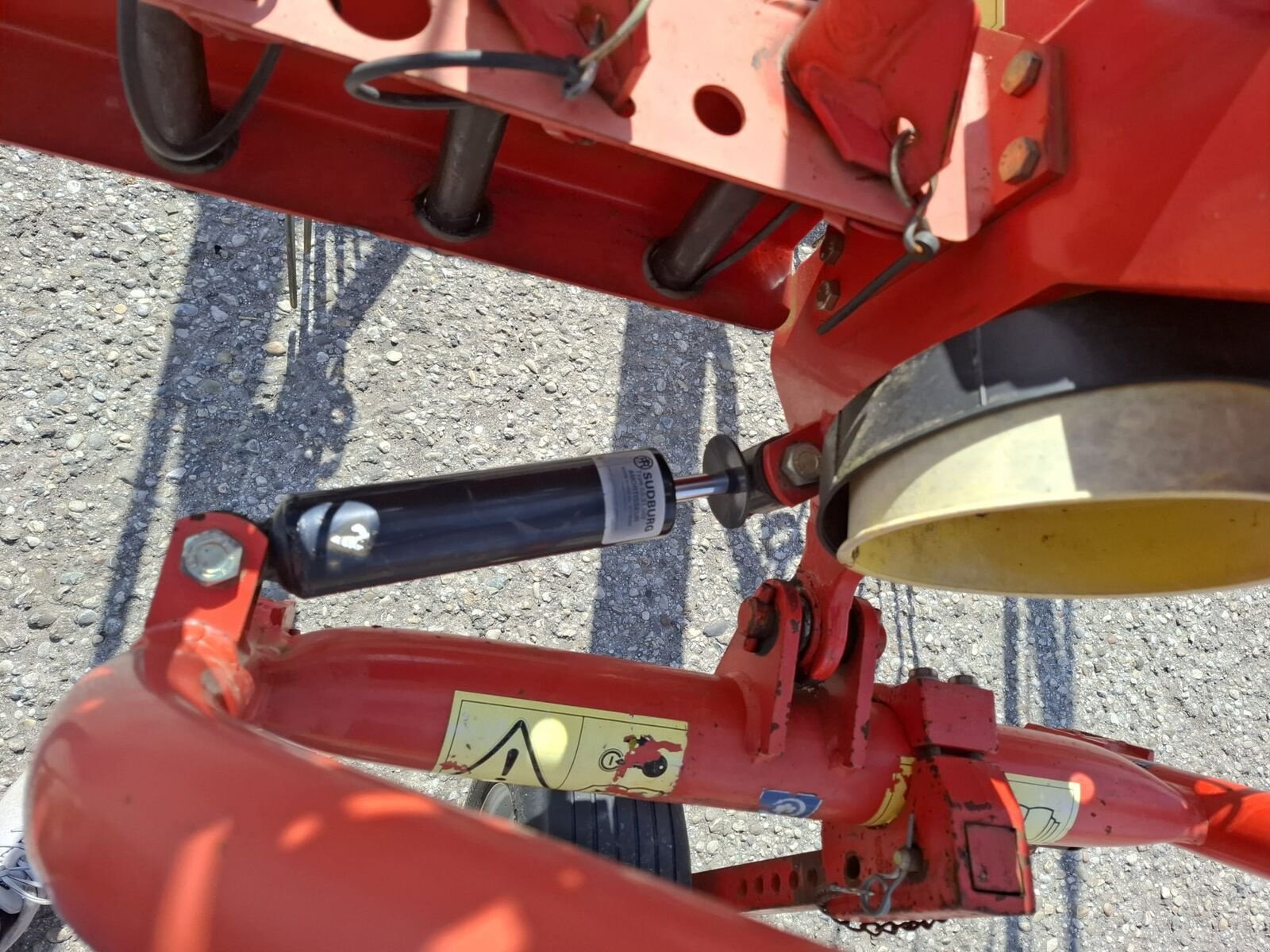 Schwader Türe ait Kuhn Schwader / Masterdrive, Gebrauchtmaschine içinde Gundertshausen (resim 11)