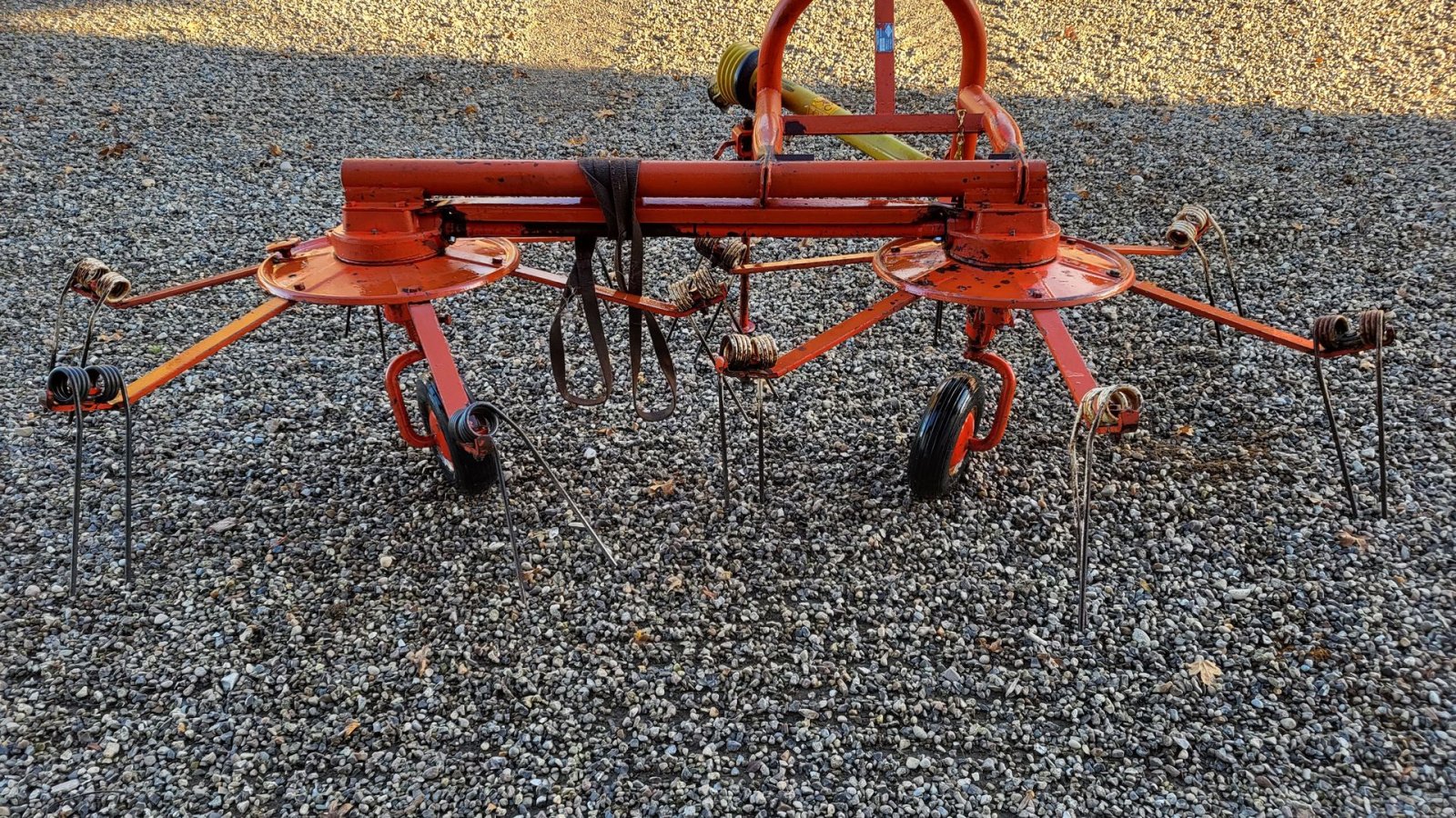 Schwader del tipo Kuhn SH 22 SP SH22SP, Gebrauchtmaschine en Storvorde (Imagen 4)