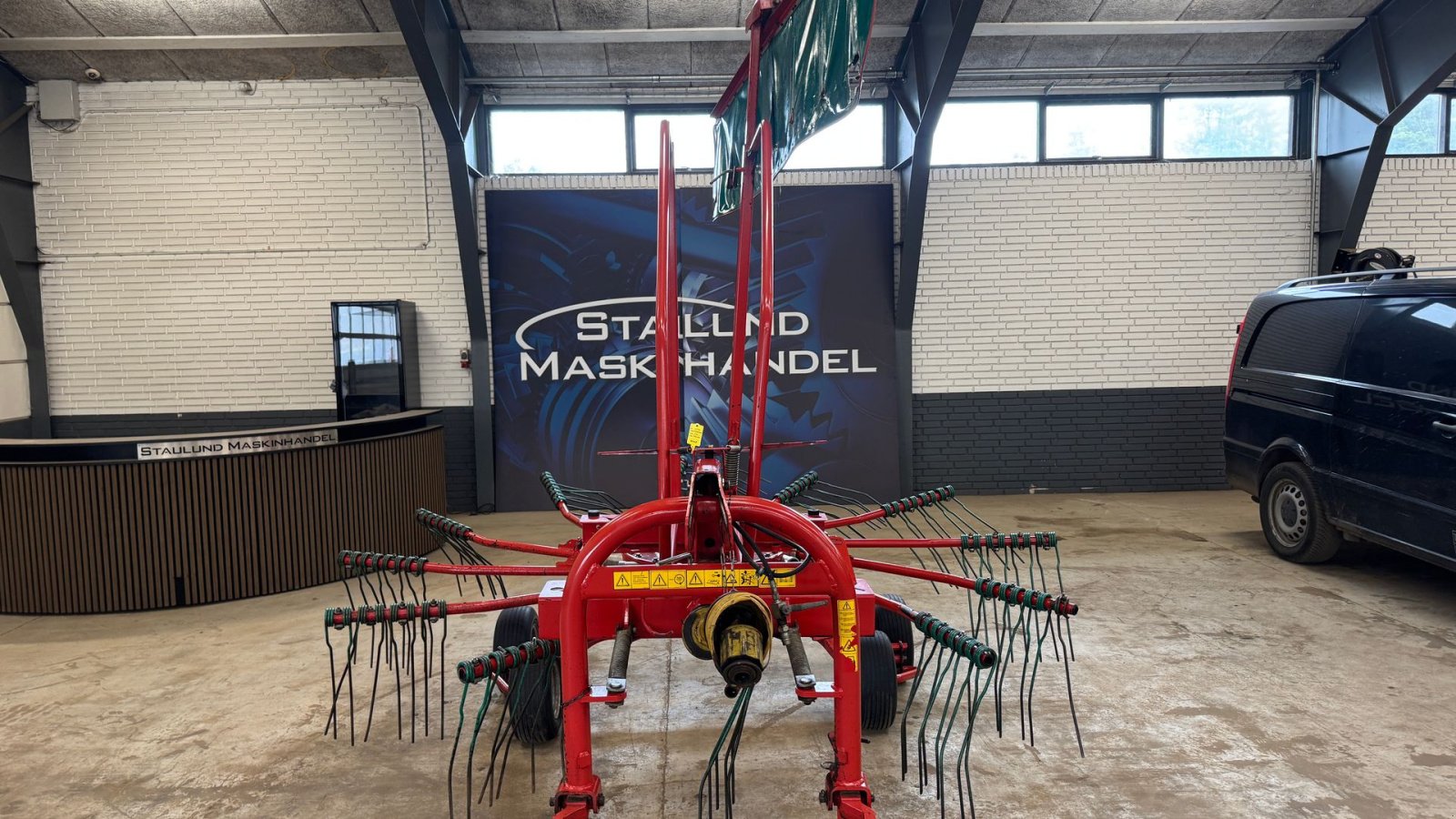 Schwader des Typs Kverneland 9142, Gebrauchtmaschine in Haderup (Bild 9)