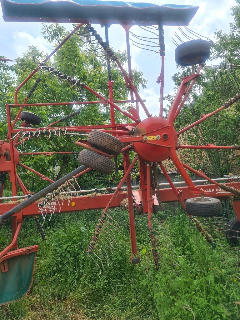 Schwader tipa Kverneland 9469 S vario, Gebrauchtmaschine u Calmont (Slika 2)