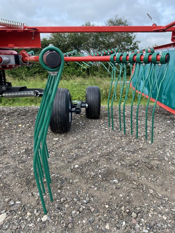 Schwader des Typs Kverneland 9542 PRO LINE, Gebrauchtmaschine in Tommerup (Bild 6)