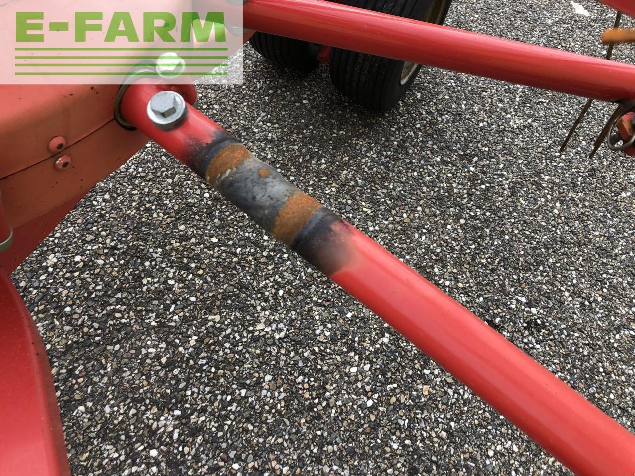 Schwader типа Kverneland andaineur, Gebrauchtmaschine в AILLAS (33 - GIRONDE) (Фотография 8)