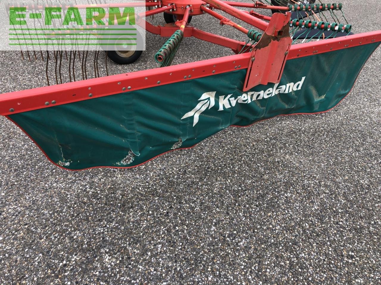 Schwader типа Kverneland andaineur, Gebrauchtmaschine в AILLAS (33 - GIRONDE) (Фотография 11)