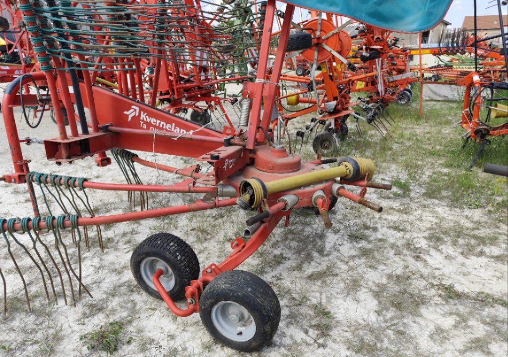 Schwader des Typs Kverneland Taarup 9142, Gebrauchtmaschine in Lérouville (Bild 3)