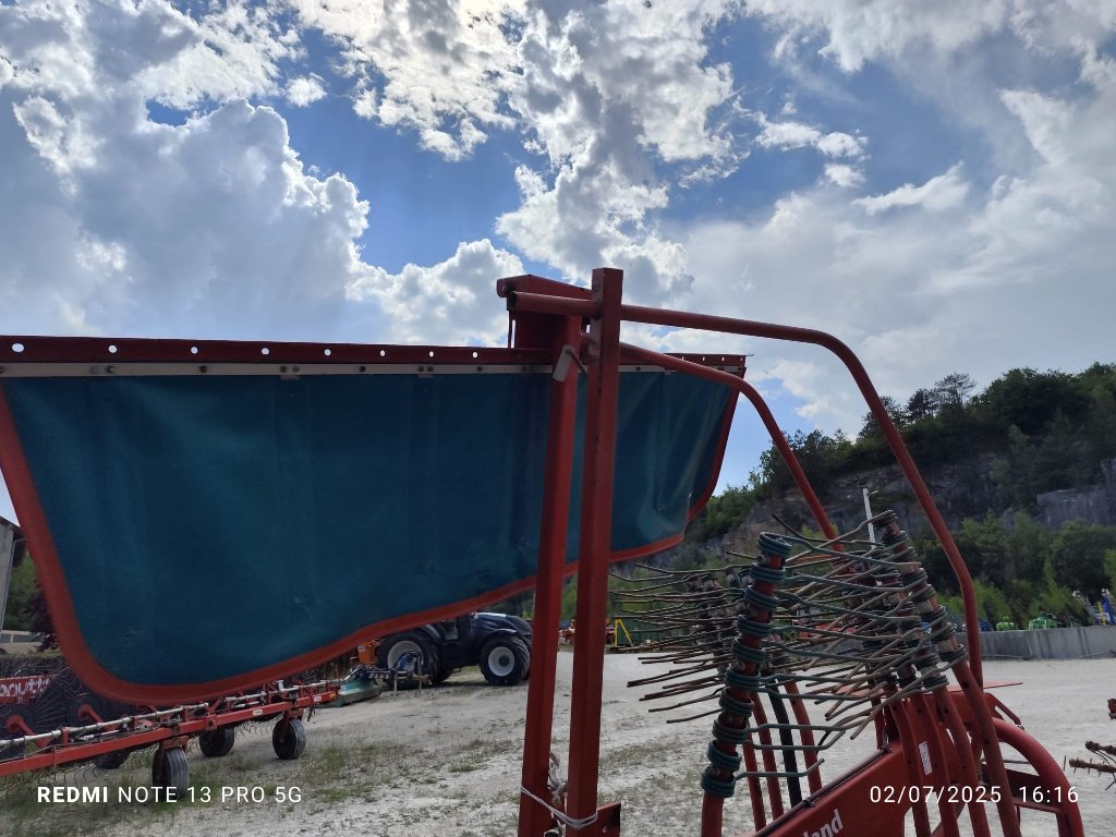 Schwader des Typs Kverneland Taarup 9142, Gebrauchtmaschine in Lérouville (Bild 10)