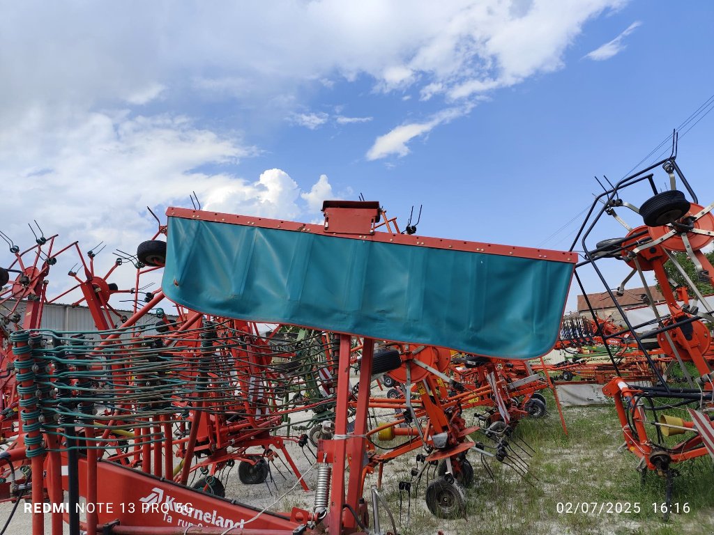 Schwader des Typs Kverneland Taarup 9142, Gebrauchtmaschine in Lérouville (Bild 9)