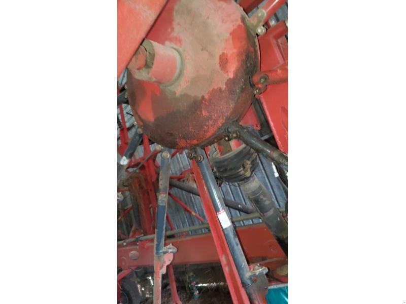 Schwader des Typs Kverneland TAARUP9469SVARIO, Gebrauchtmaschine in BRAY en Val (Bild 9)