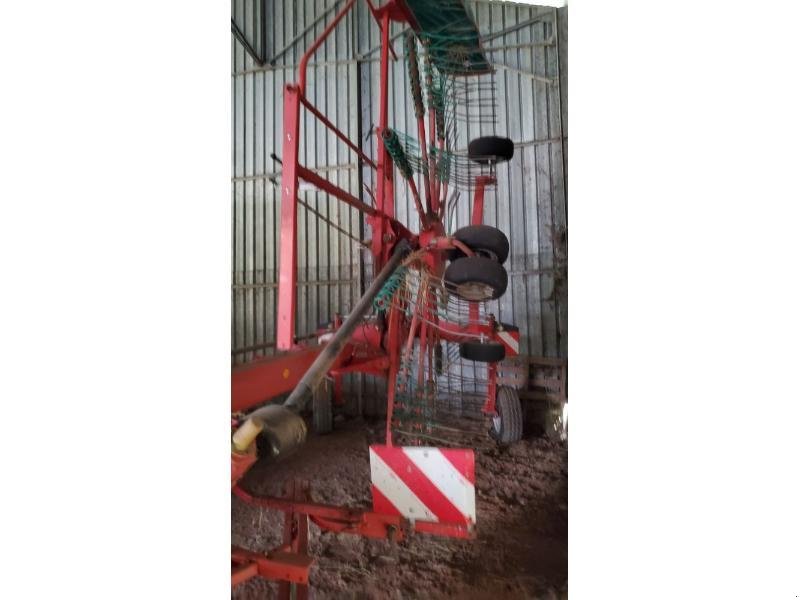 Schwader des Typs Kverneland TAARUP9469SVARIO, Gebrauchtmaschine in BRAY en Val (Bild 2)