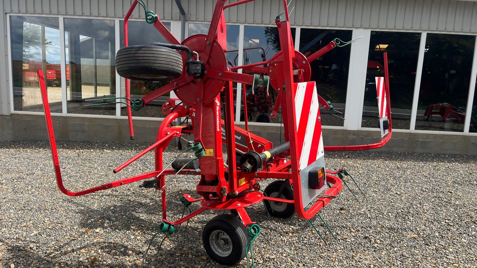 Schwader от тип Kverneland Vender KV8446, Vender, Gebrauchtmaschine в Spøttrup (Снимка 2)