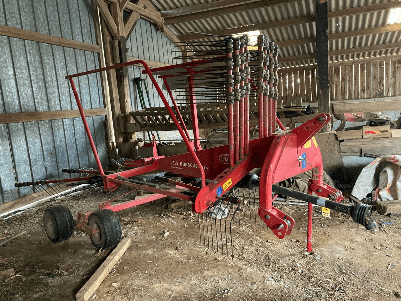 Schwader typu Lely ANDAINEUR HYBISCUS 485, Gebrauchtmaschine v PLOUIGNEAU (Obrázek 2)