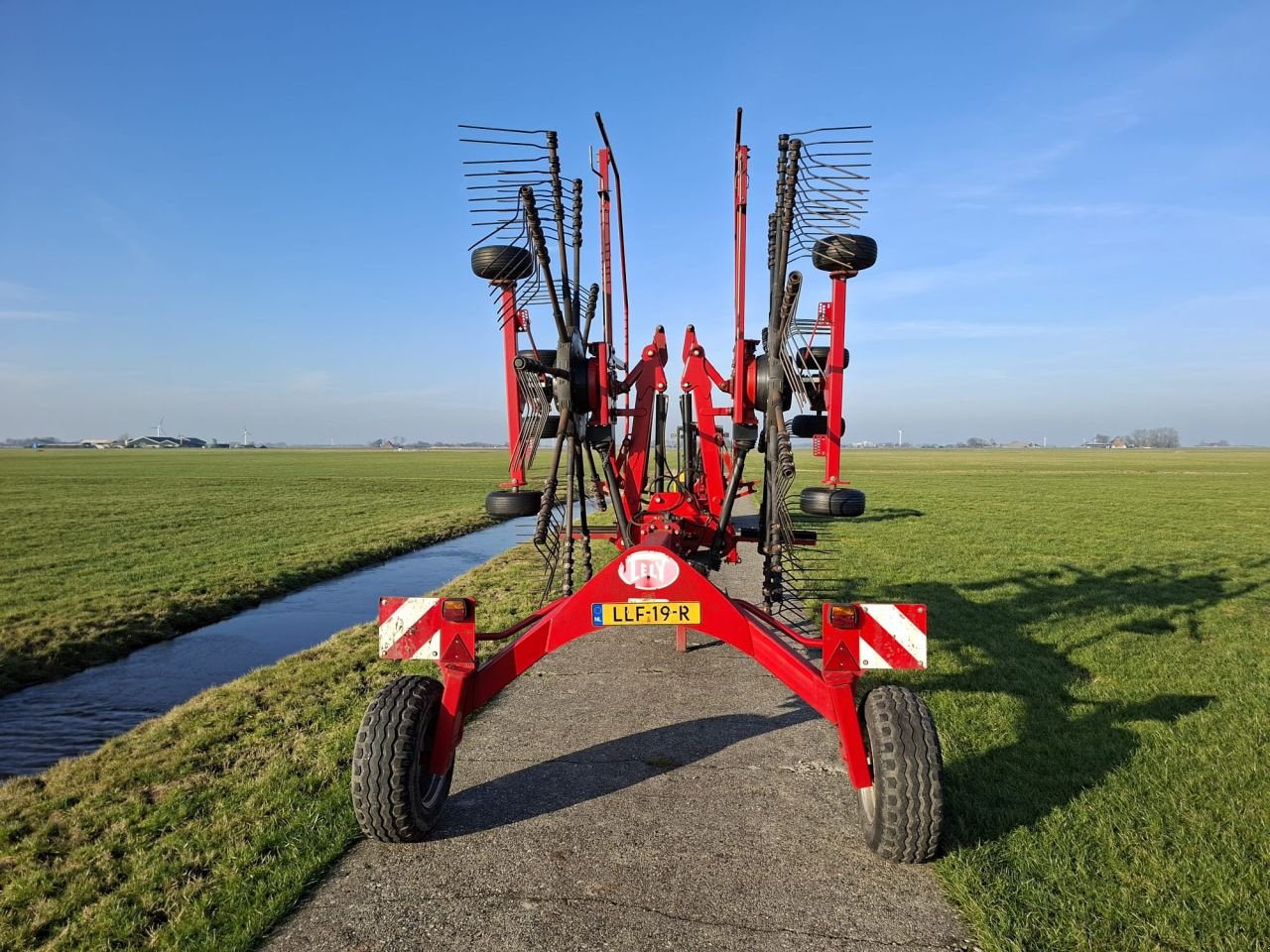 Schwader van het type Lely Hibiscus 715 CD, Gebrauchtmaschine in It Heidenskip (Foto 3)
