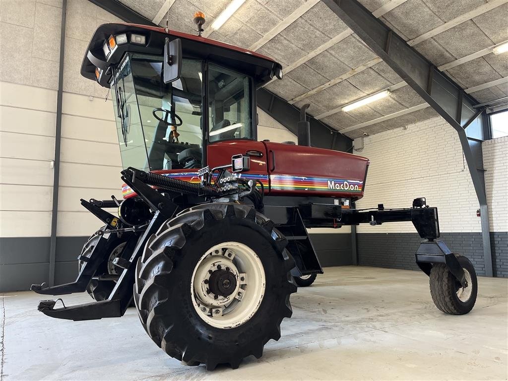 Schwader типа MacDon 9350 21 fod Dobbelt knivtræk, Gebrauchtmaschine в Haderup (Фотография 16)