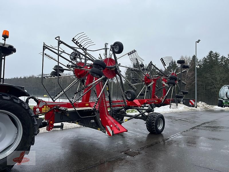 Schwader del tipo Massey Ferguson MF RK 1254 TRC Gen-2, Vorführmaschine en Oederan