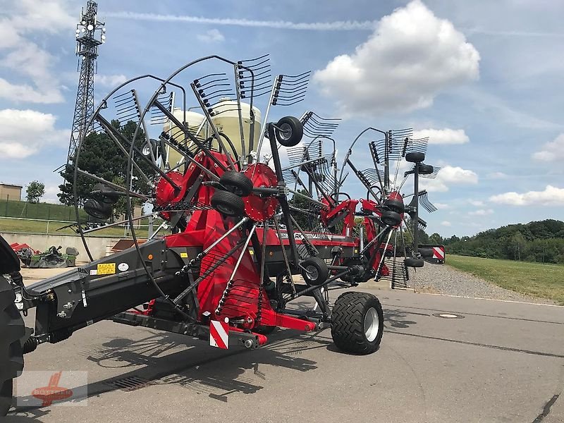 Schwader του τύπου Massey Ferguson MF RK 1404 TRC-PRO / FELLA JURAS 14055 PRO, Neumaschine σε Oederan (Φωτογραφία 1)