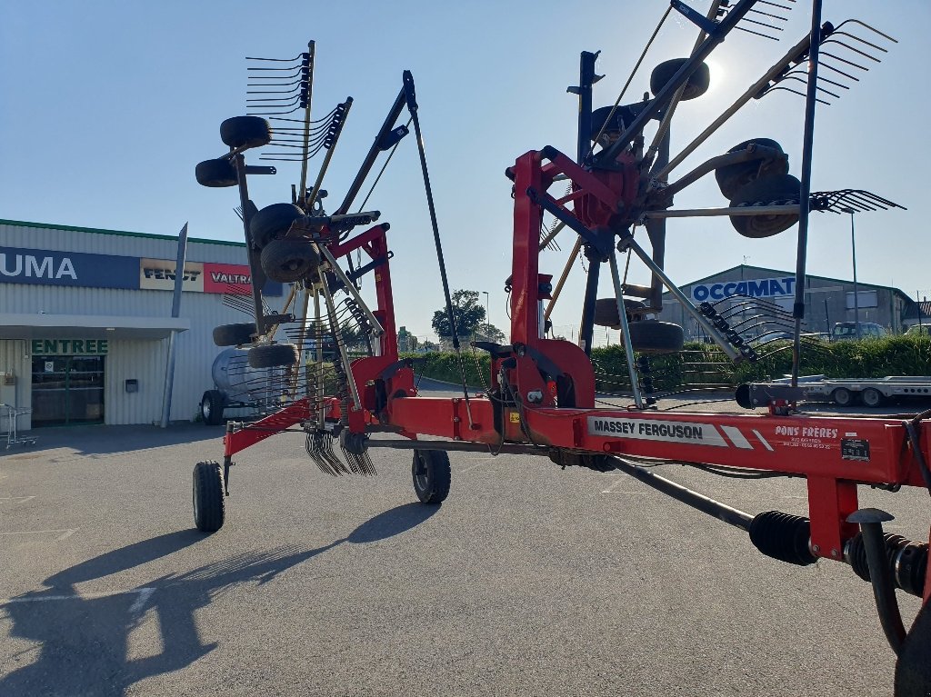 Schwader του τύπου Massey Ferguson RK 772, Gebrauchtmaschine σε Calmont (Φωτογραφία 1)