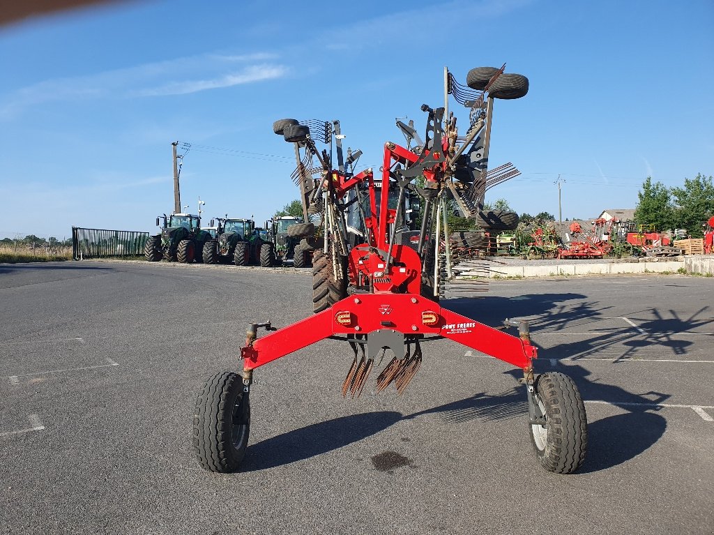 Schwader του τύπου Massey Ferguson RK 772, Gebrauchtmaschine σε Calmont (Φωτογραφία 3)