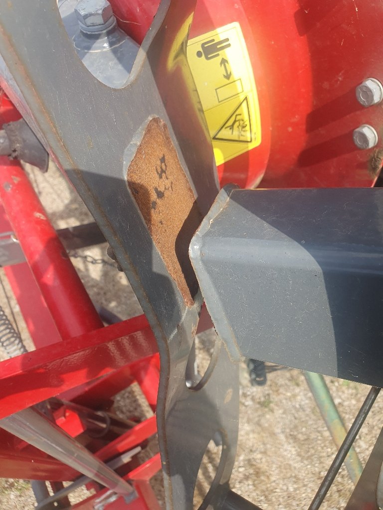 Schwader του τύπου Massey Ferguson RK 772, Gebrauchtmaschine σε Calmont (Φωτογραφία 10)