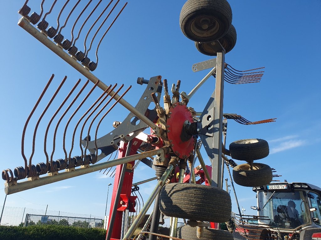 Schwader του τύπου Massey Ferguson RK 772, Gebrauchtmaschine σε Calmont (Φωτογραφία 8)