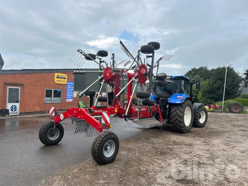 Schwader του τύπου Massey Ferguson RK 802 TRC-Pro, Gebrauchtmaschine σε Düsseldorf (Φωτογραφία 1)