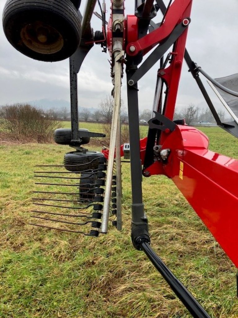 Schwader des Typs Massey Ferguson RK 842 SD-TRC, Gebrauchtmaschine in PUSEY (Bild 8)