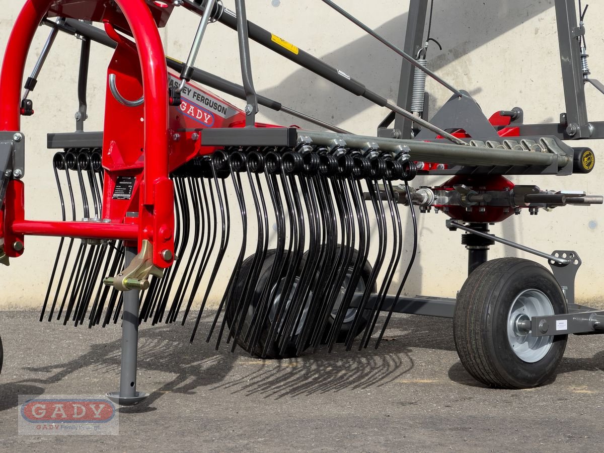 Schwader des Typs Massey Ferguson RK381DN SCHWADER, Neumaschine in Lebring (Bild 7)