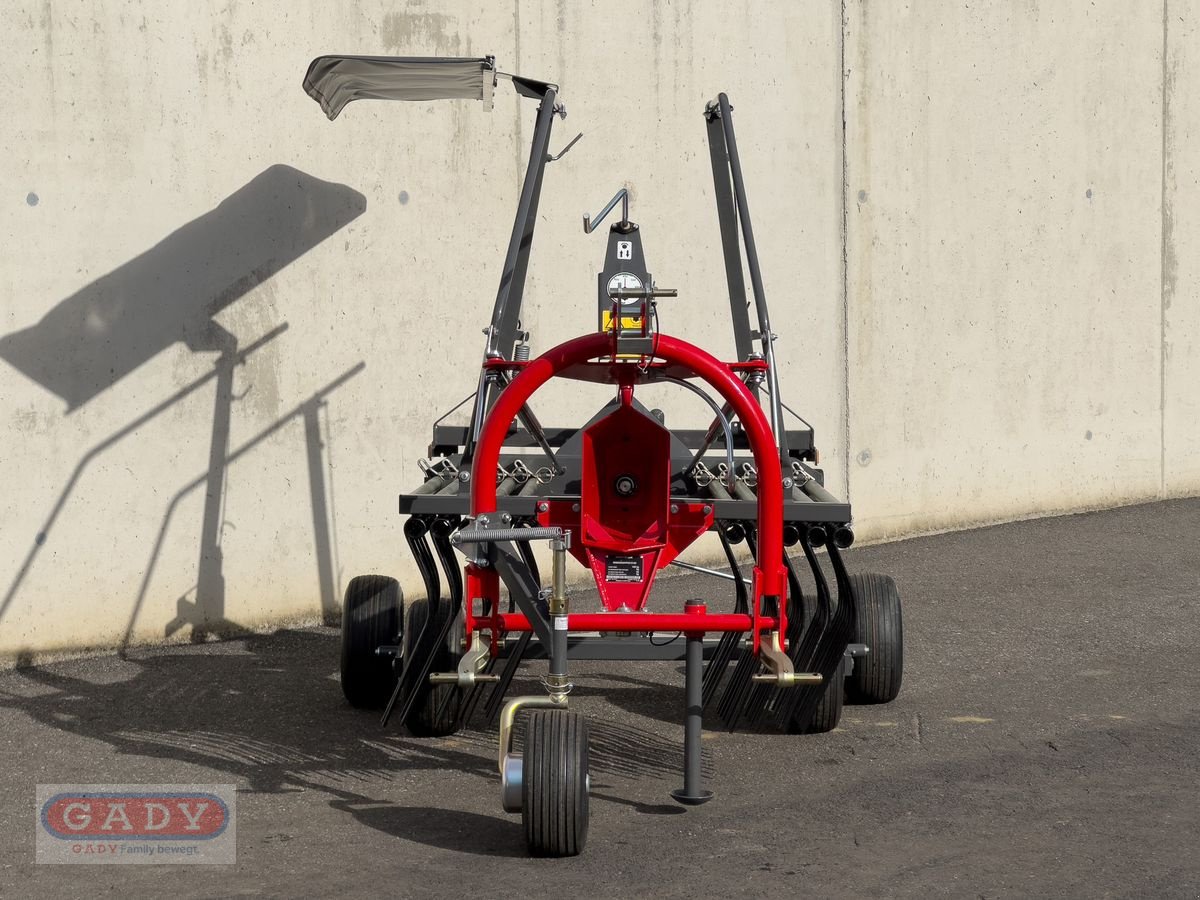 Schwader des Typs Massey Ferguson RK381DN SCHWADER, Neumaschine in Lebring (Bild 3)