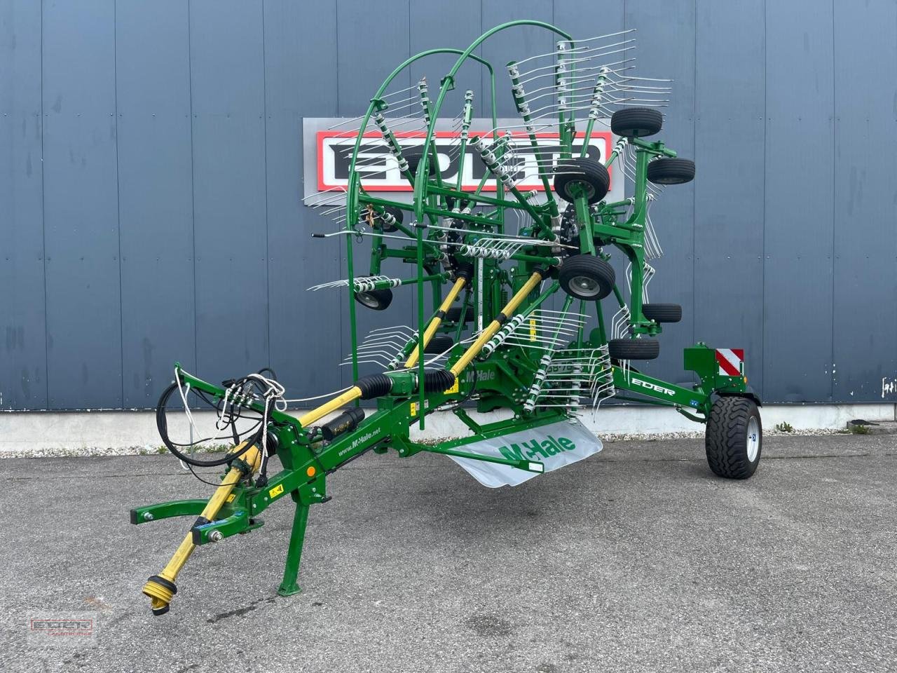 Schwader του τύπου McHale Mittelschwader R68-78, Vorführmaschine σε Tuntenhausen (Φωτογραφία 1)