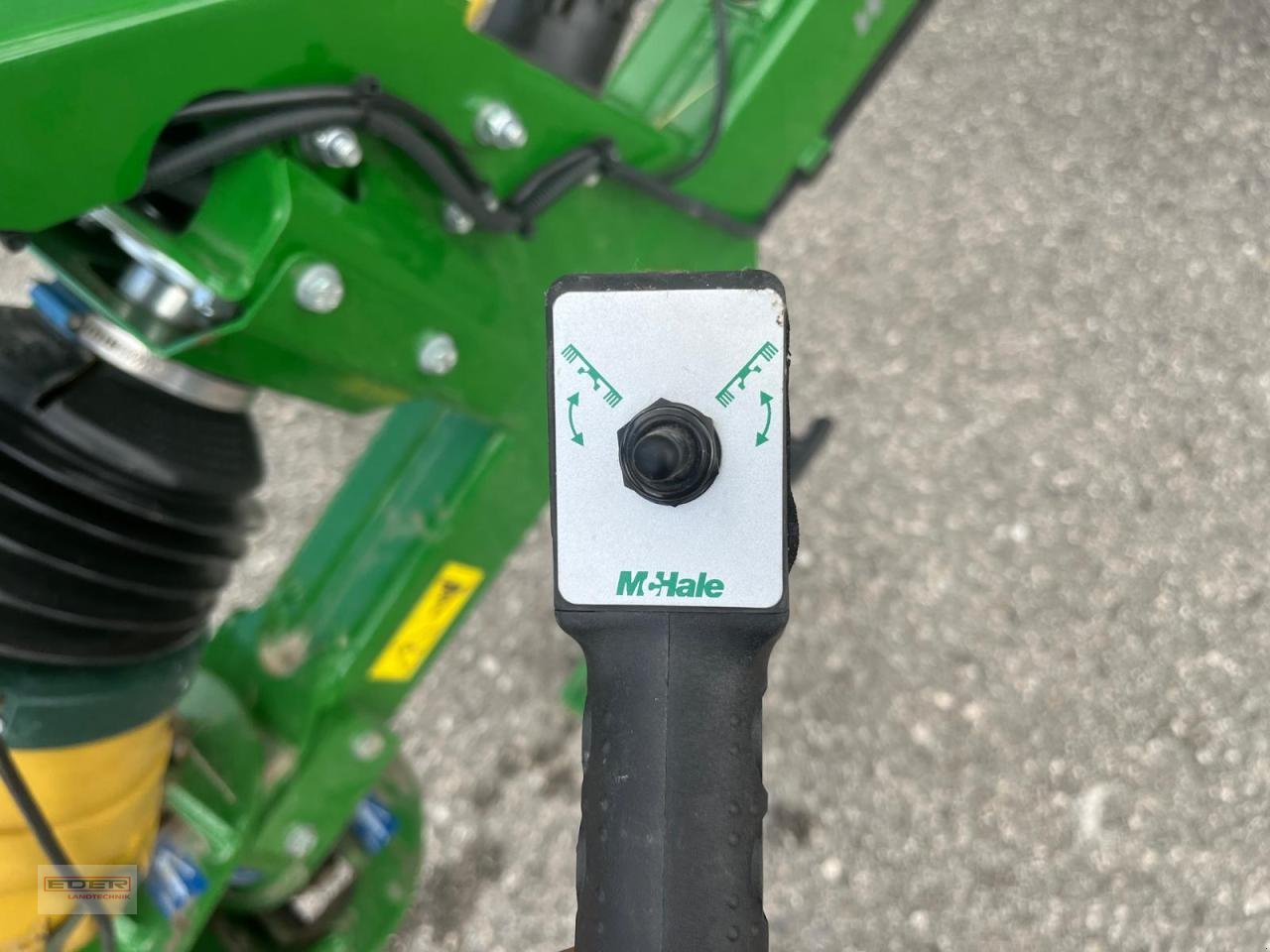 Schwader του τύπου McHale Mittelschwader R68-78, Vorführmaschine σε Tuntenhausen (Φωτογραφία 9)