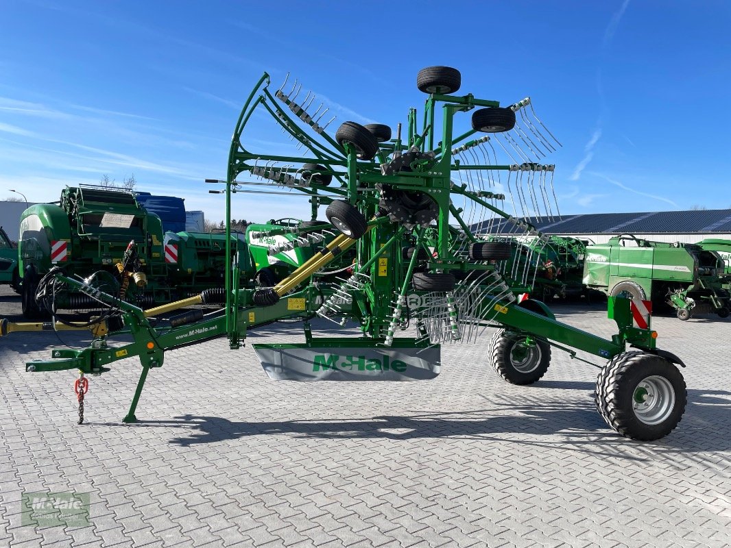 Schwader des Typs McHale R6878, Neumaschine in Borgholzhausen (Bild 7)