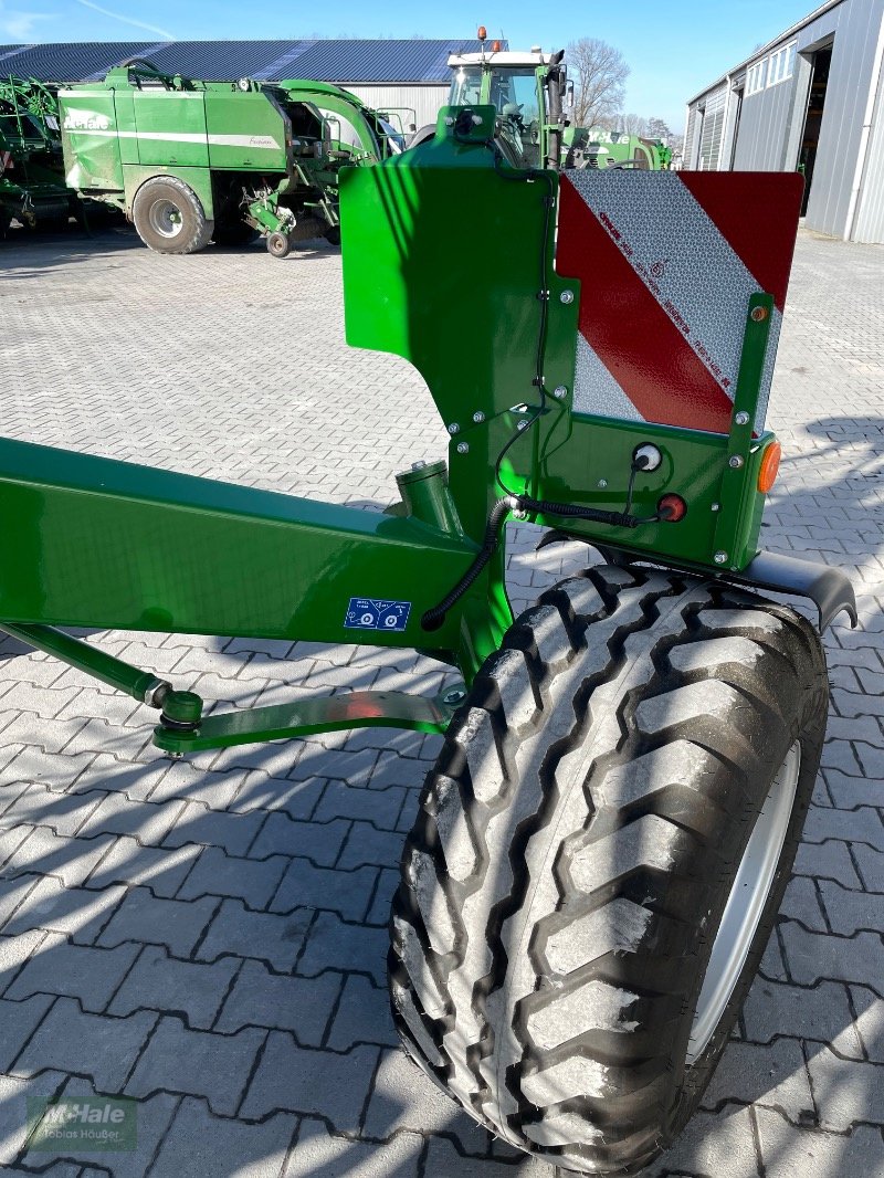 Schwader des Typs McHale R6878, Neumaschine in Borgholzhausen (Bild 17)