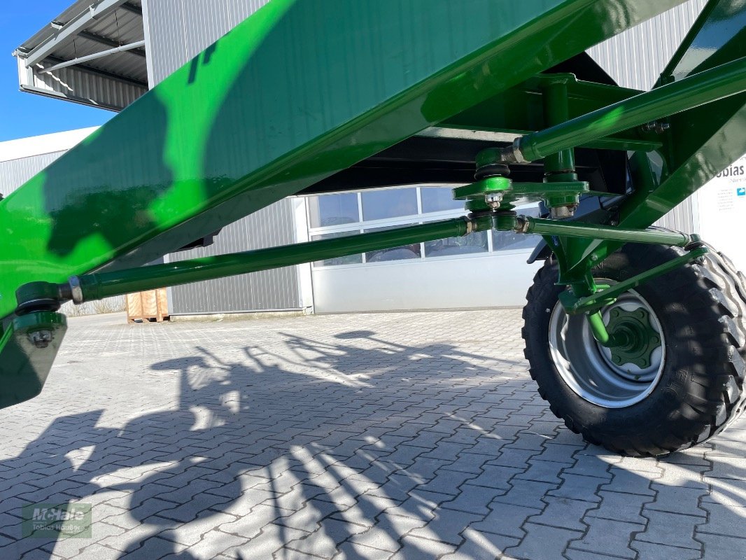 Schwader des Typs McHale R6878, Neumaschine in Borgholzhausen (Bild 18)