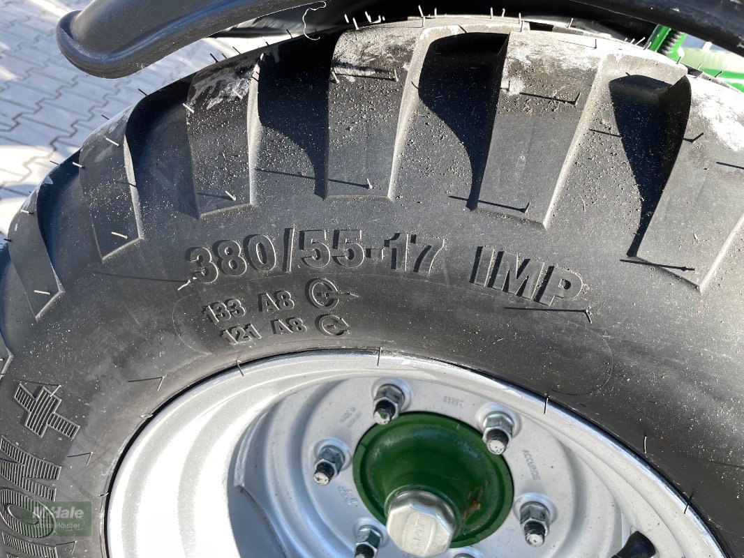 Schwader des Typs McHale R6878, Neumaschine in Borgholzhausen (Bild 19)