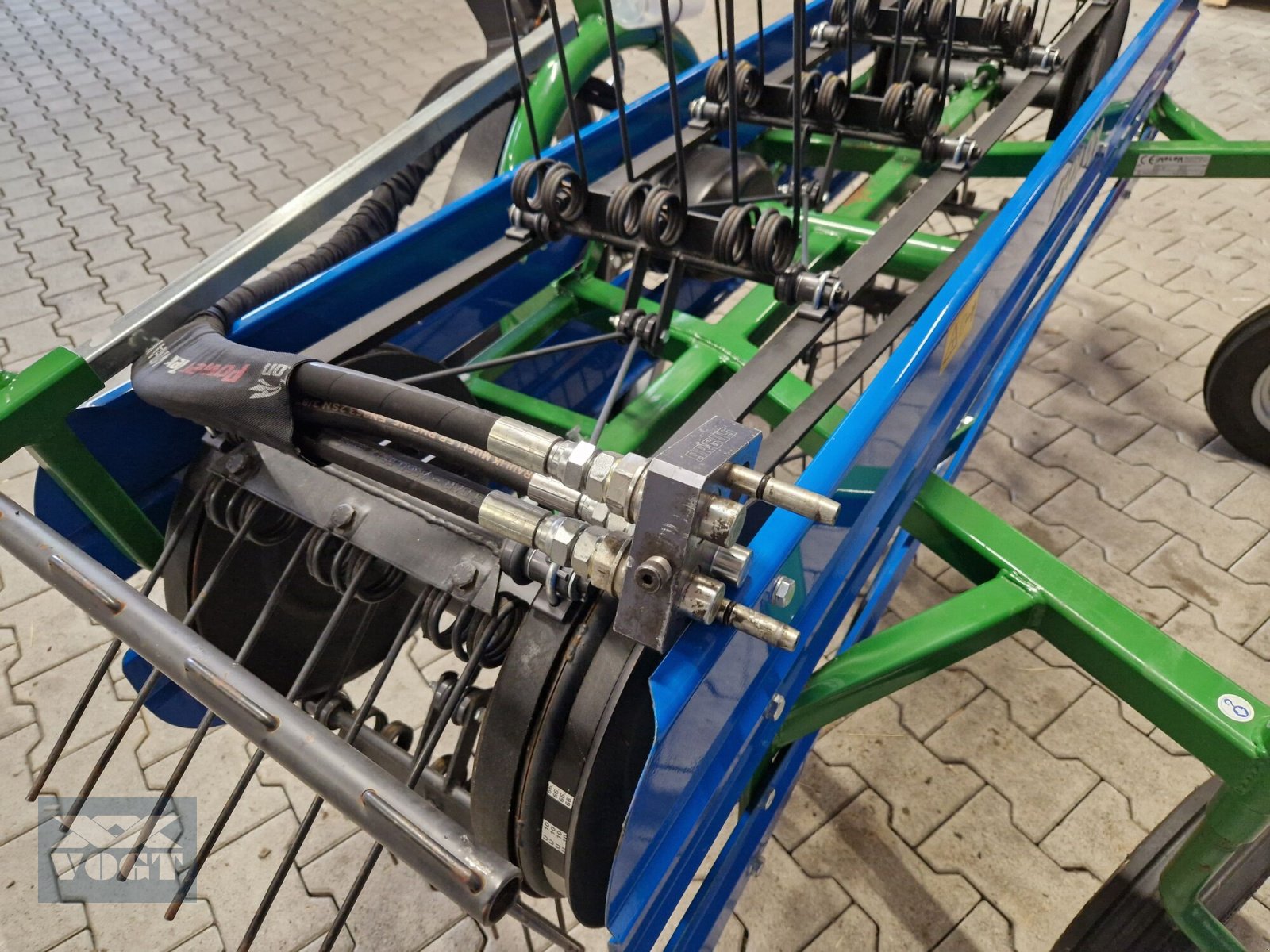 Schwader tipa MDB BR180 Bandrechen für Mähraupe /Mulchraupe /Funkraupe-Vorführgerät., Gebrauchtmaschine u Schmallenberg (Slika 7)