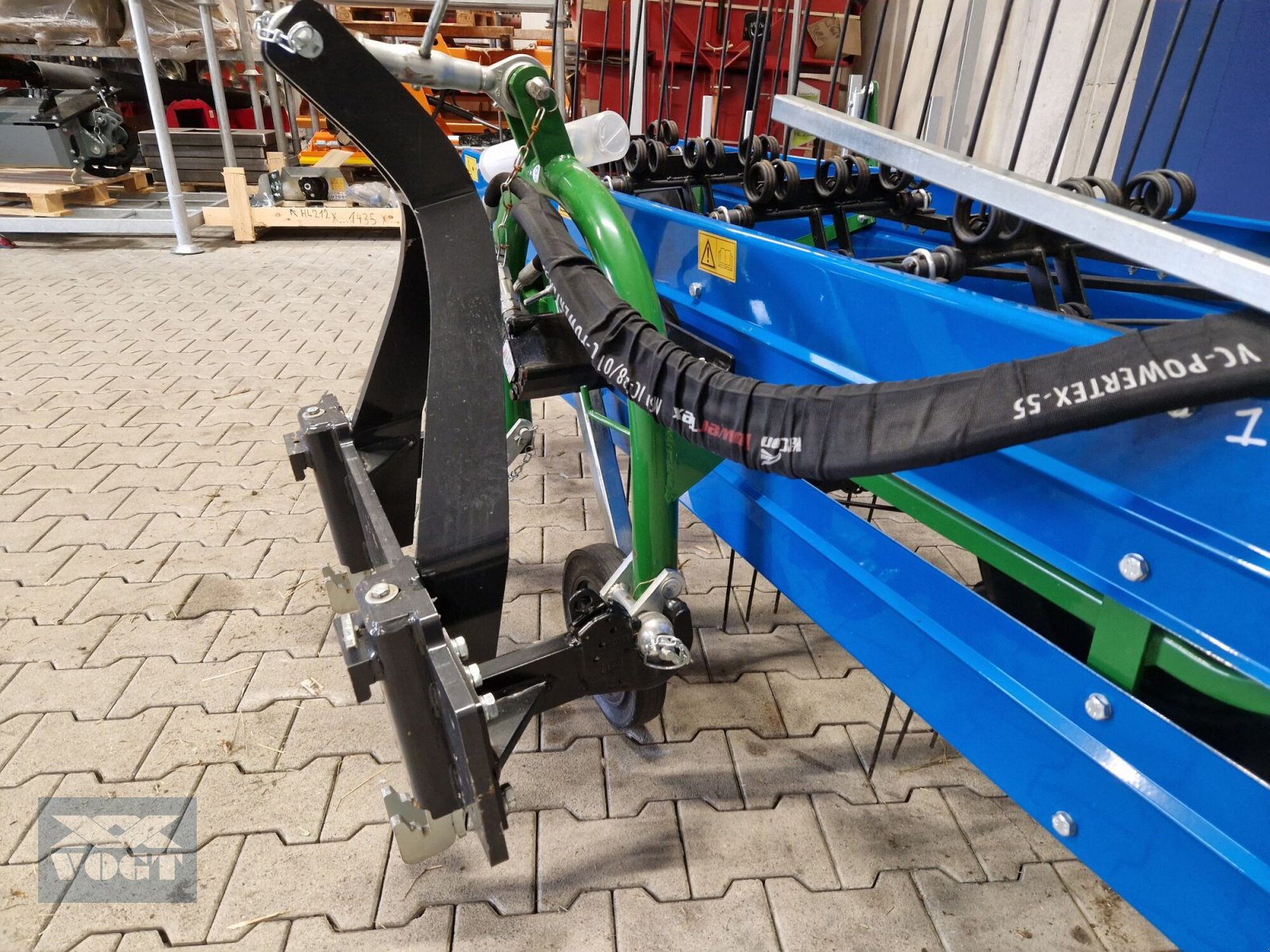 Schwader tipa MDB BR180 Bandrechen für Mähraupe /Mulchraupe /Funkraupe-Vorführgerät., Gebrauchtmaschine u Schmallenberg (Slika 10)