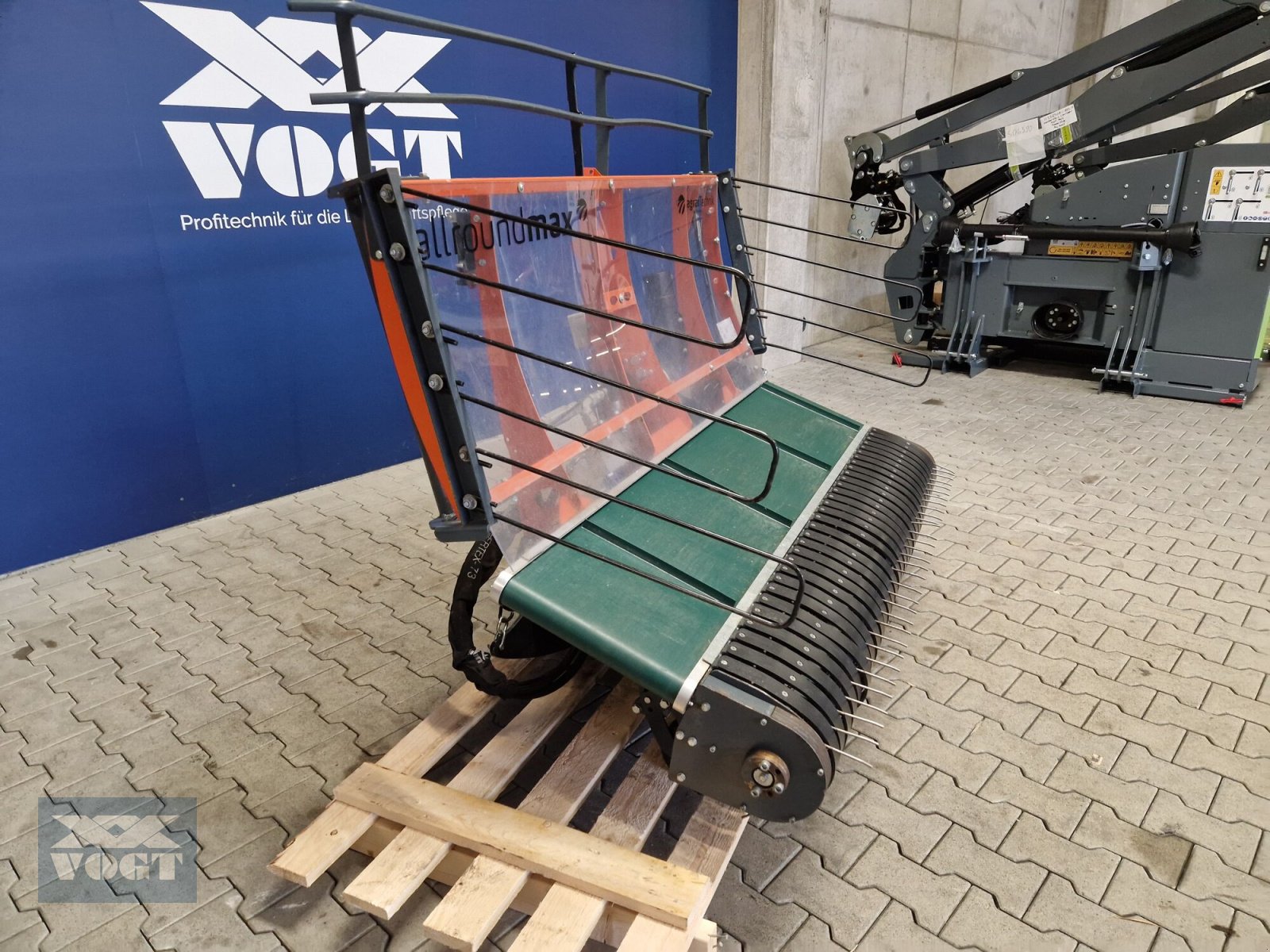 Schwader Türe ait MDB SM 175 Pick-Up-Schwader für Mähraupe /Funkraupe-Vorführgerät-, Gebrauchtmaschine içinde Schmallenberg (resim 2)