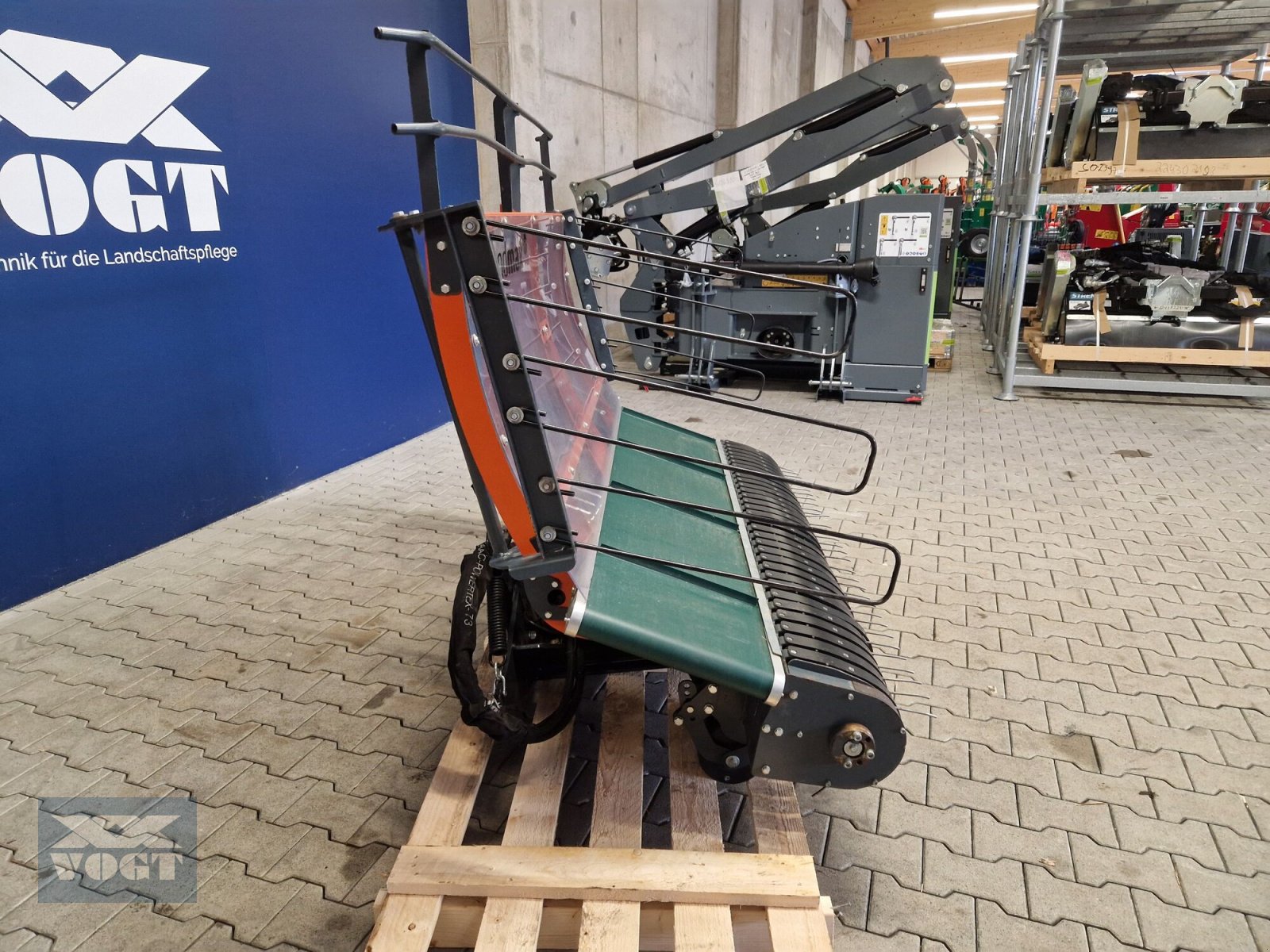 Schwader Türe ait MDB SM 175 Pick-Up-Schwader für Mähraupe /Funkraupe-Vorführgerät-, Gebrauchtmaschine içinde Schmallenberg (resim 3)