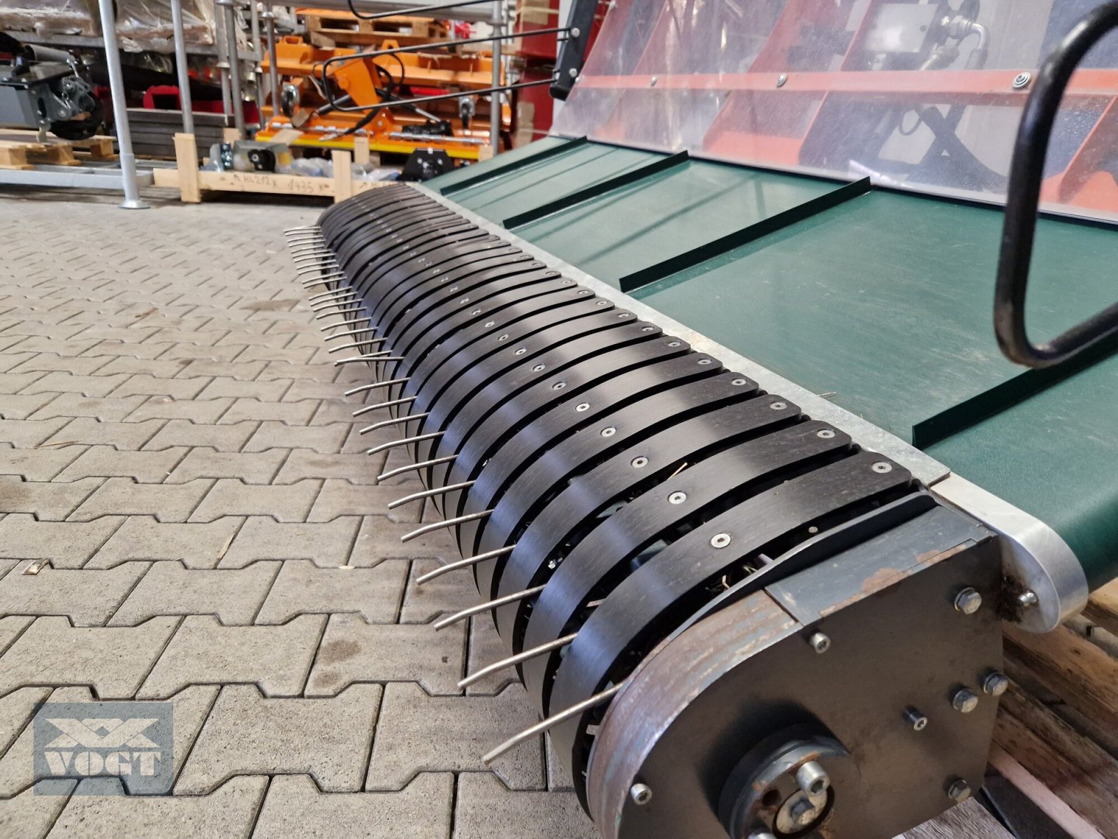 Schwader Türe ait MDB SM 175 Pick-Up-Schwader für Mähraupe /Funkraupe-Vorführgerät-, Gebrauchtmaschine içinde Schmallenberg (resim 11)