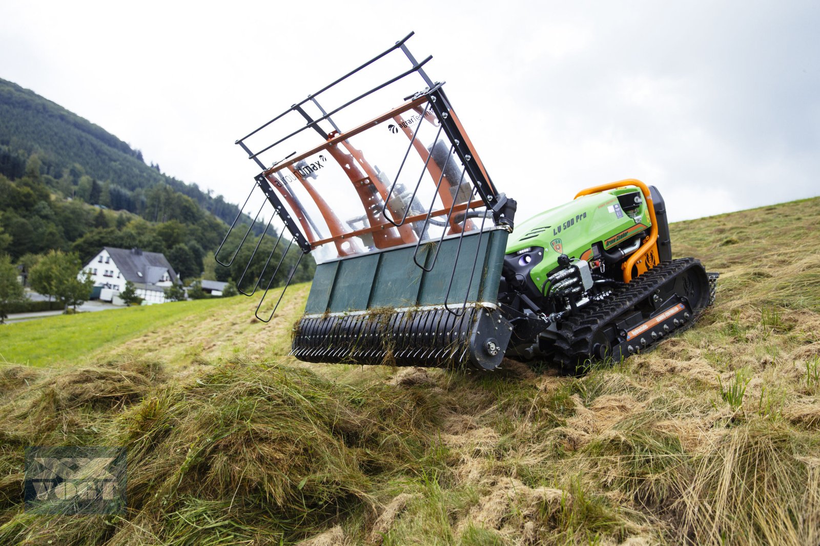 Schwader Türe ait MDB SM 175 Pick-Up-Schwader für Mähraupe /Funkraupe-Vorführgerät-, Gebrauchtmaschine içinde Schmallenberg (resim 18)
