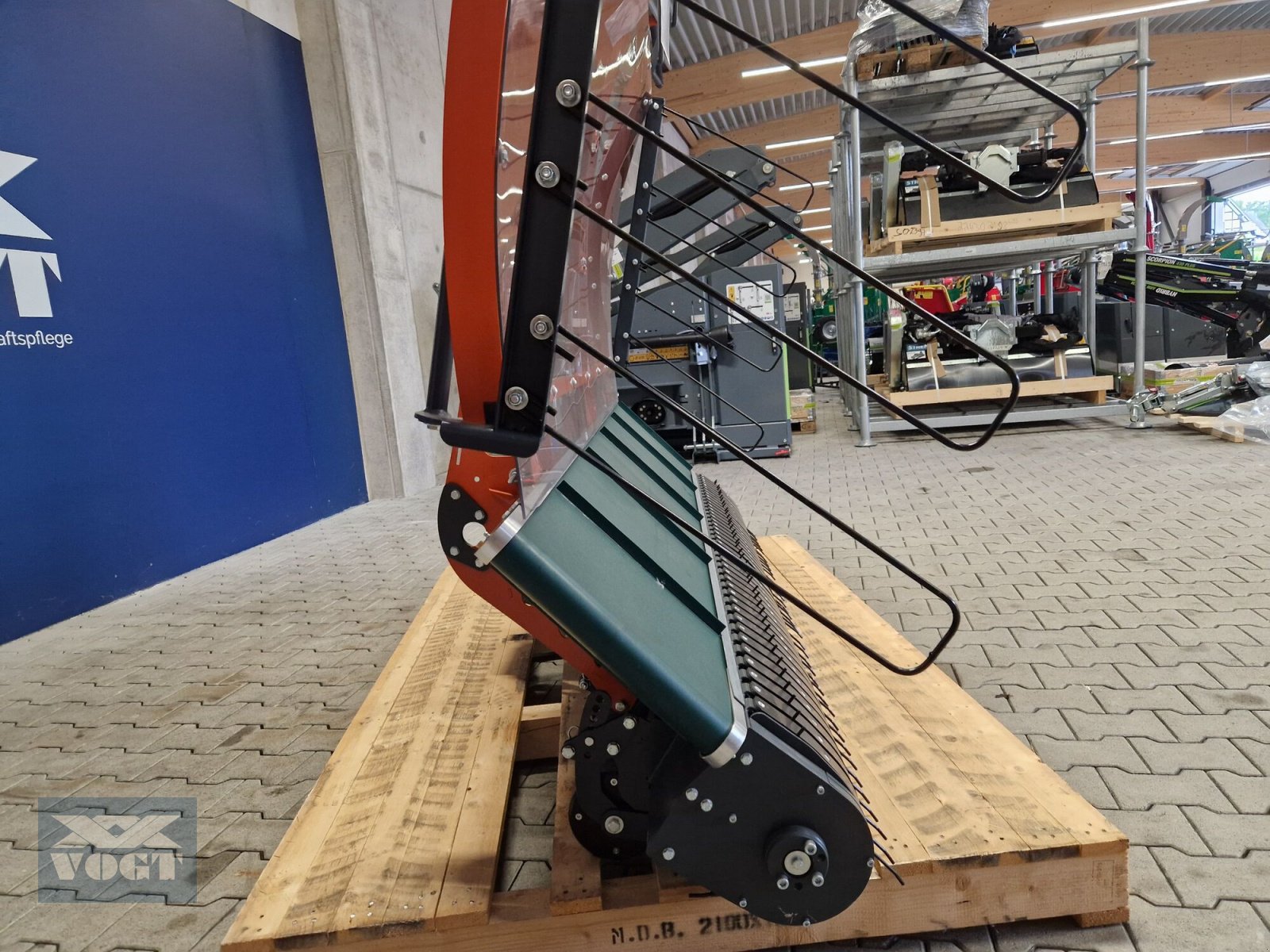 Schwader του τύπου MDB SM 215 Pick-Up-Schwader für Mähraupe /Mulchraupe /Funkraupe-, Neumaschine σε Schmallenberg (Φωτογραφία 5)