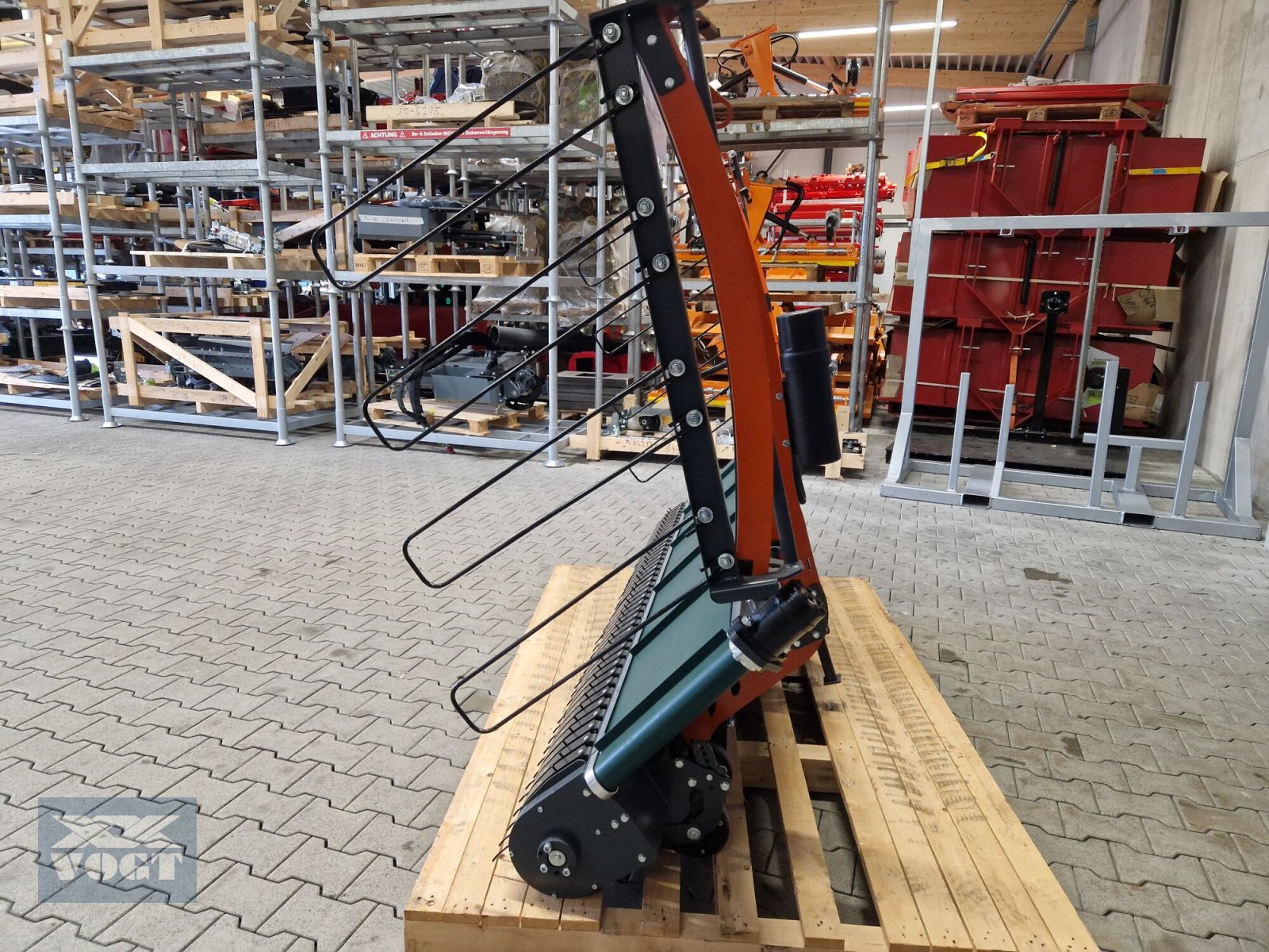 Schwader του τύπου MDB SM 215 Pick-Up-Schwader für Mähraupe /Mulchraupe /Funkraupe-, Neumaschine σε Schmallenberg (Φωτογραφία 12)