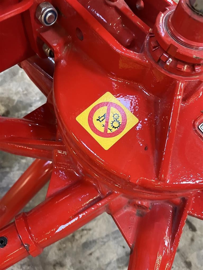 Schwader des Typs Minos Agri 370-9, Gebrauchtmaschine in Bredebro (Bild 5)